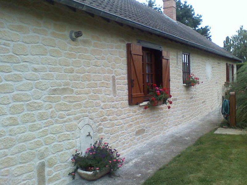 Joint à la chaux, façade en pierre dans les Vosges